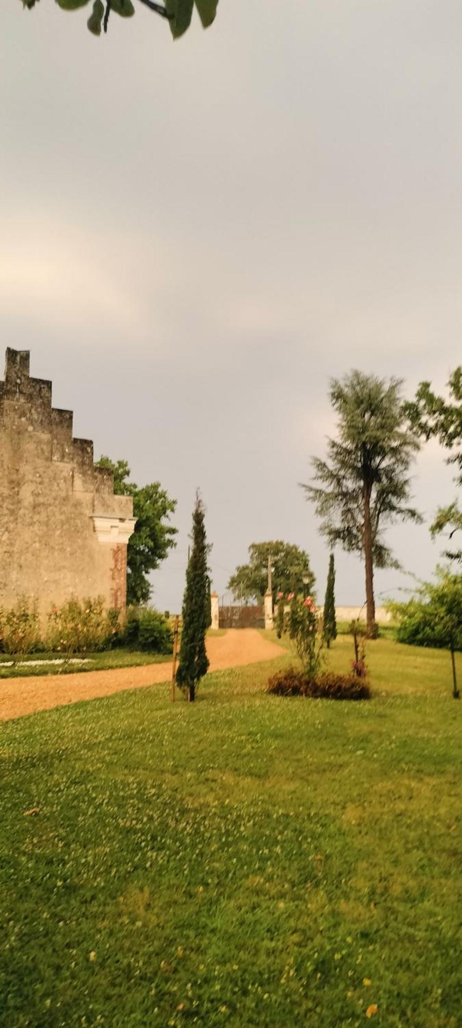 La Tour Carree D'Un Chateau Auzouer-en-Touraine Eksteriør bilde
